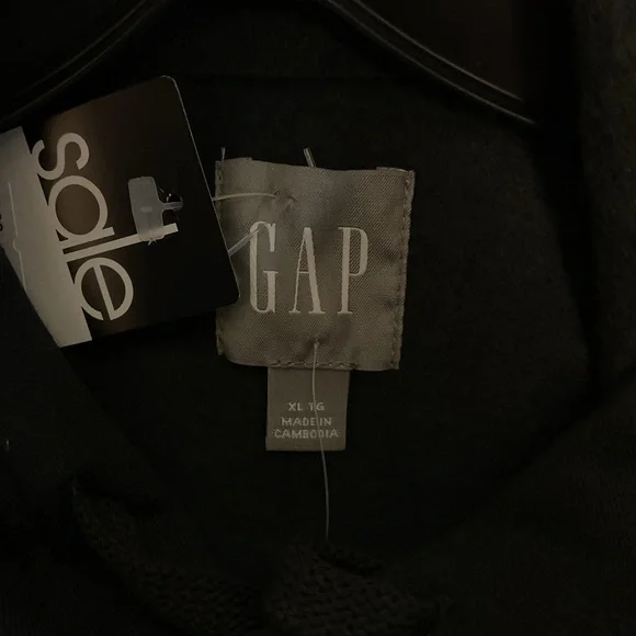 Sweaters - Picture 3 of 3